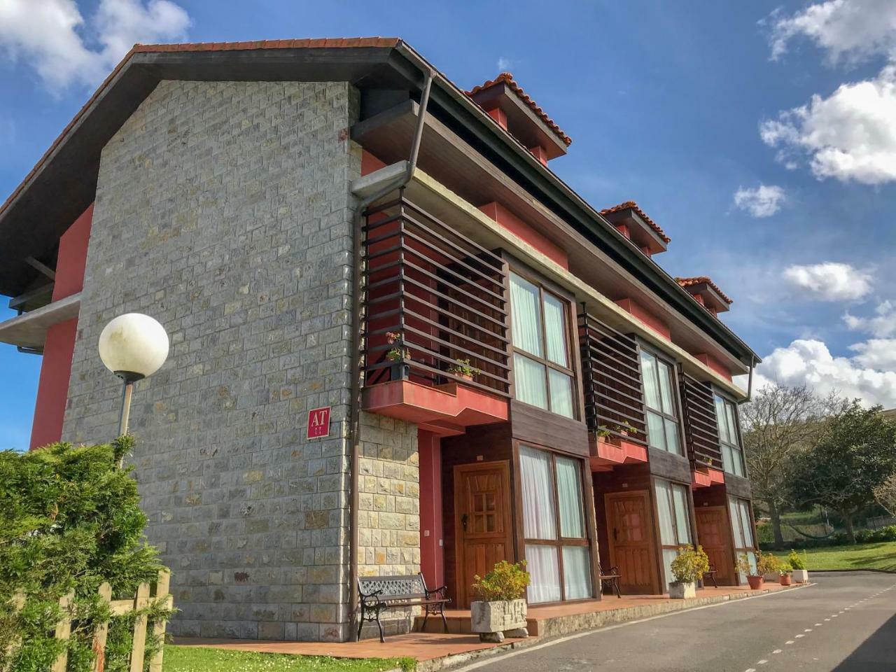 El Horriu Apartman Llanes Kültér fotó